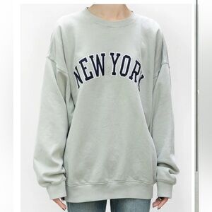 Brandy Melville New York crew neck